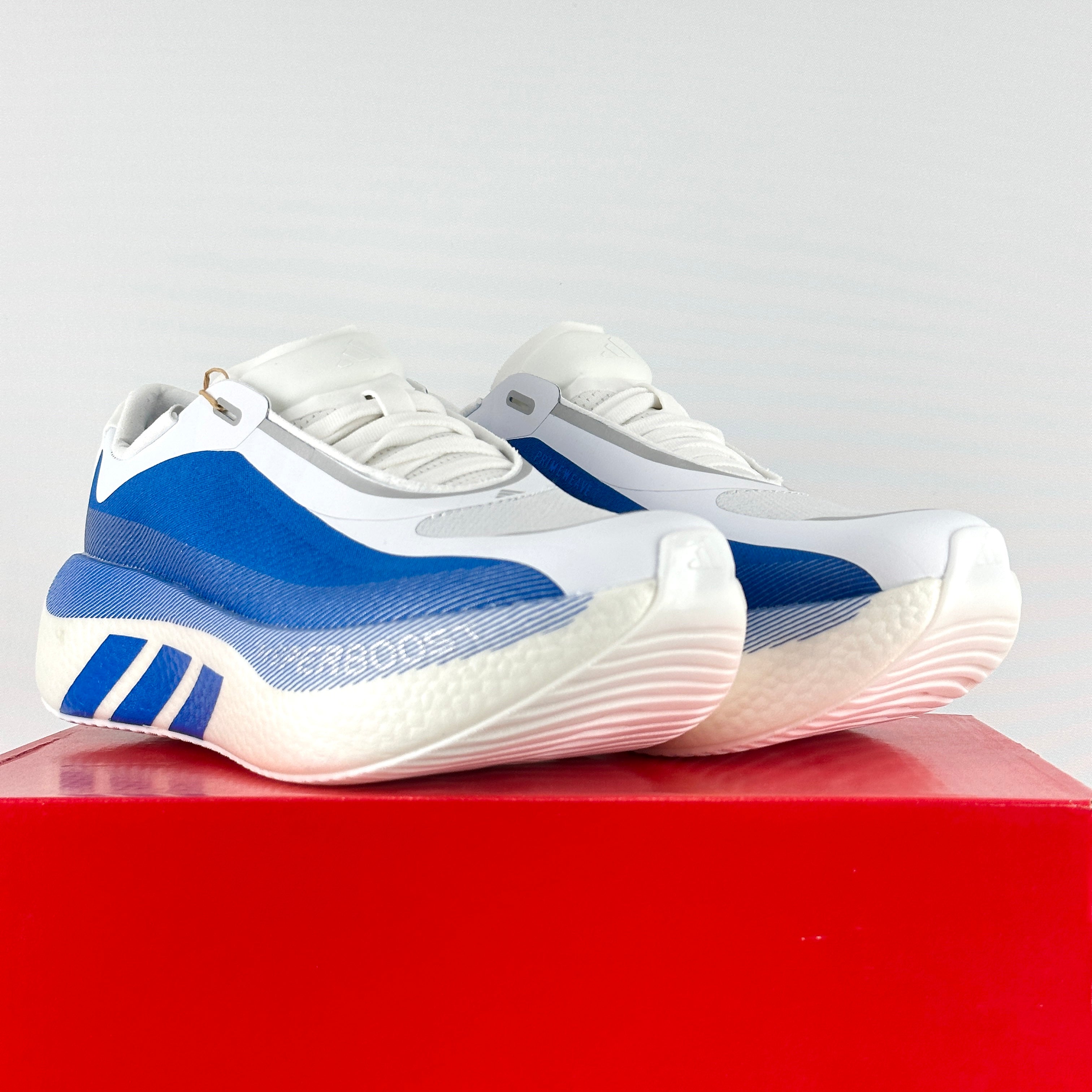 A. Hyperboost Edge white-blue