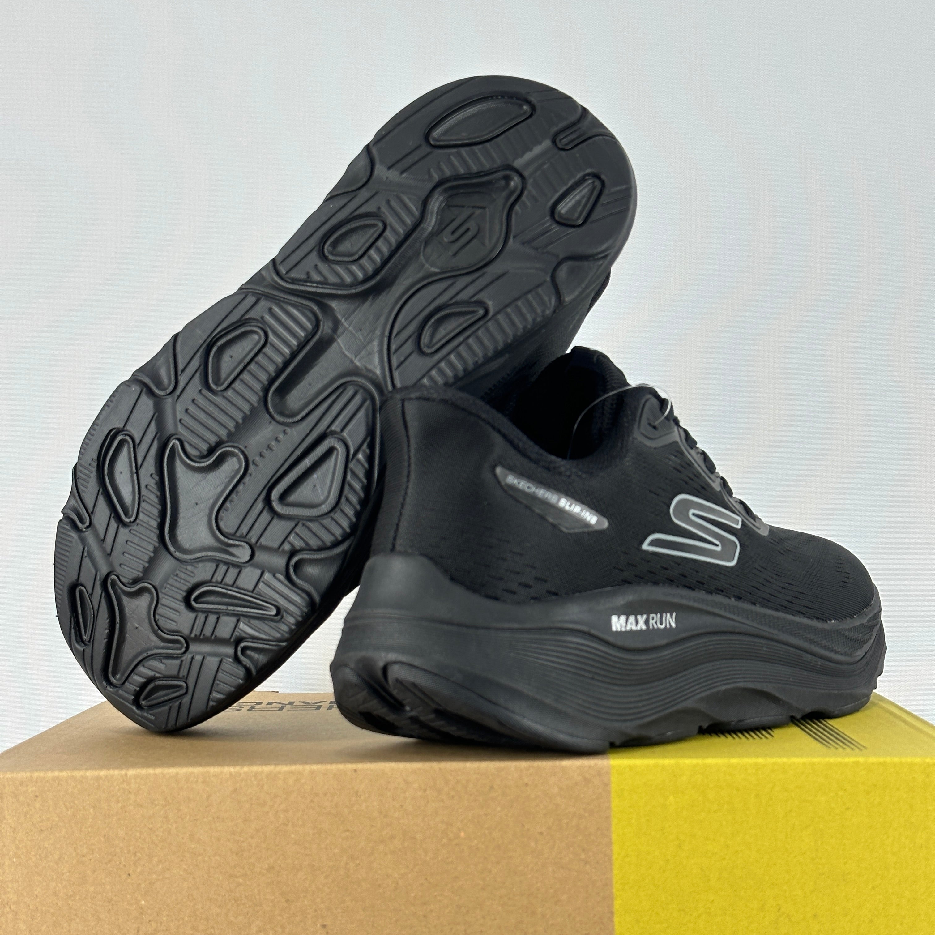 Sk Max run black