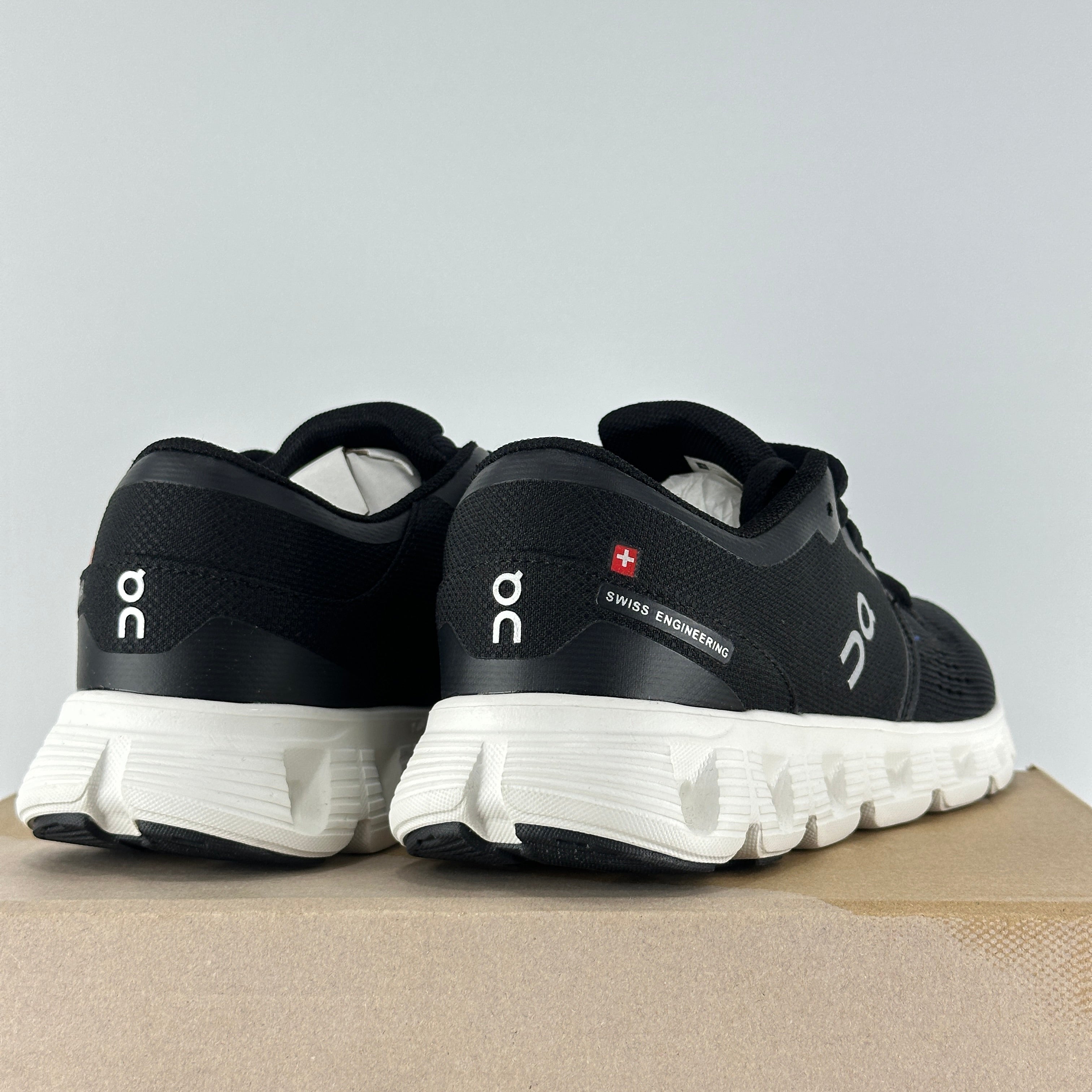 Cloud x4 black-white