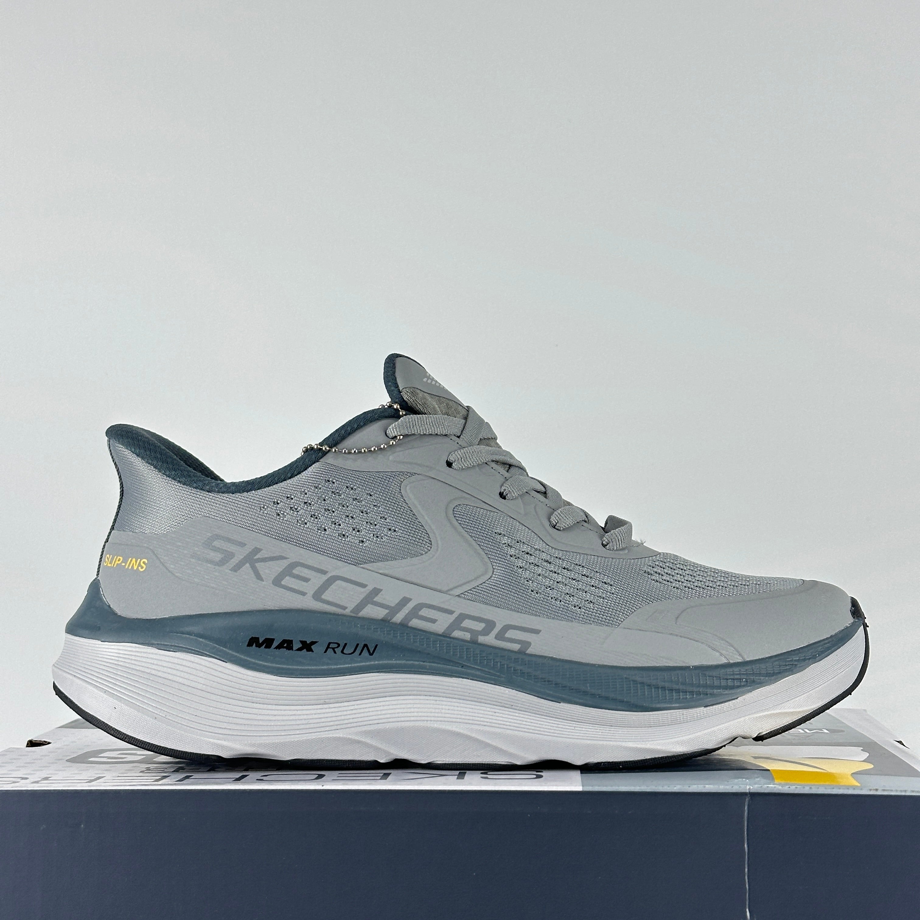 Sk max run 2 light grey