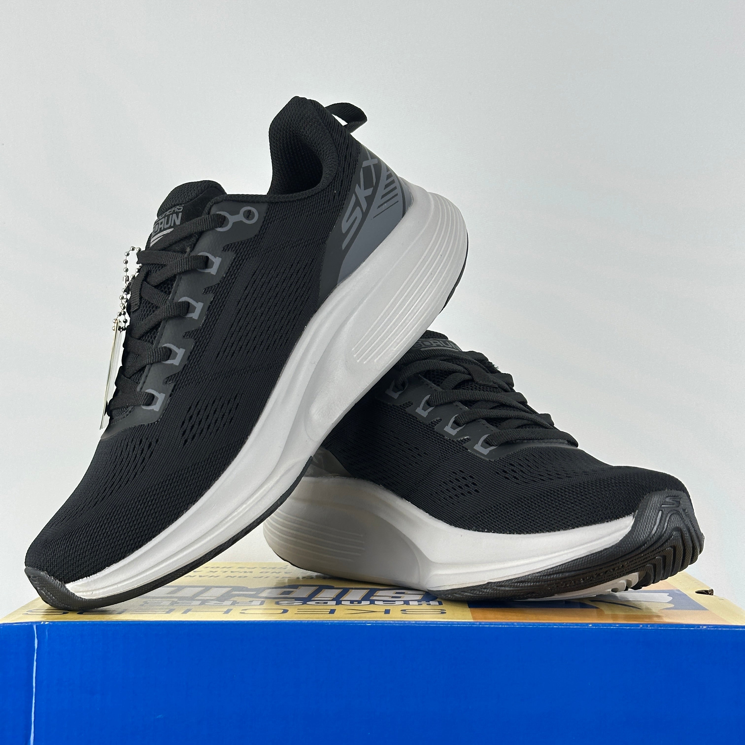 Skechers Max Cushioning black-grey