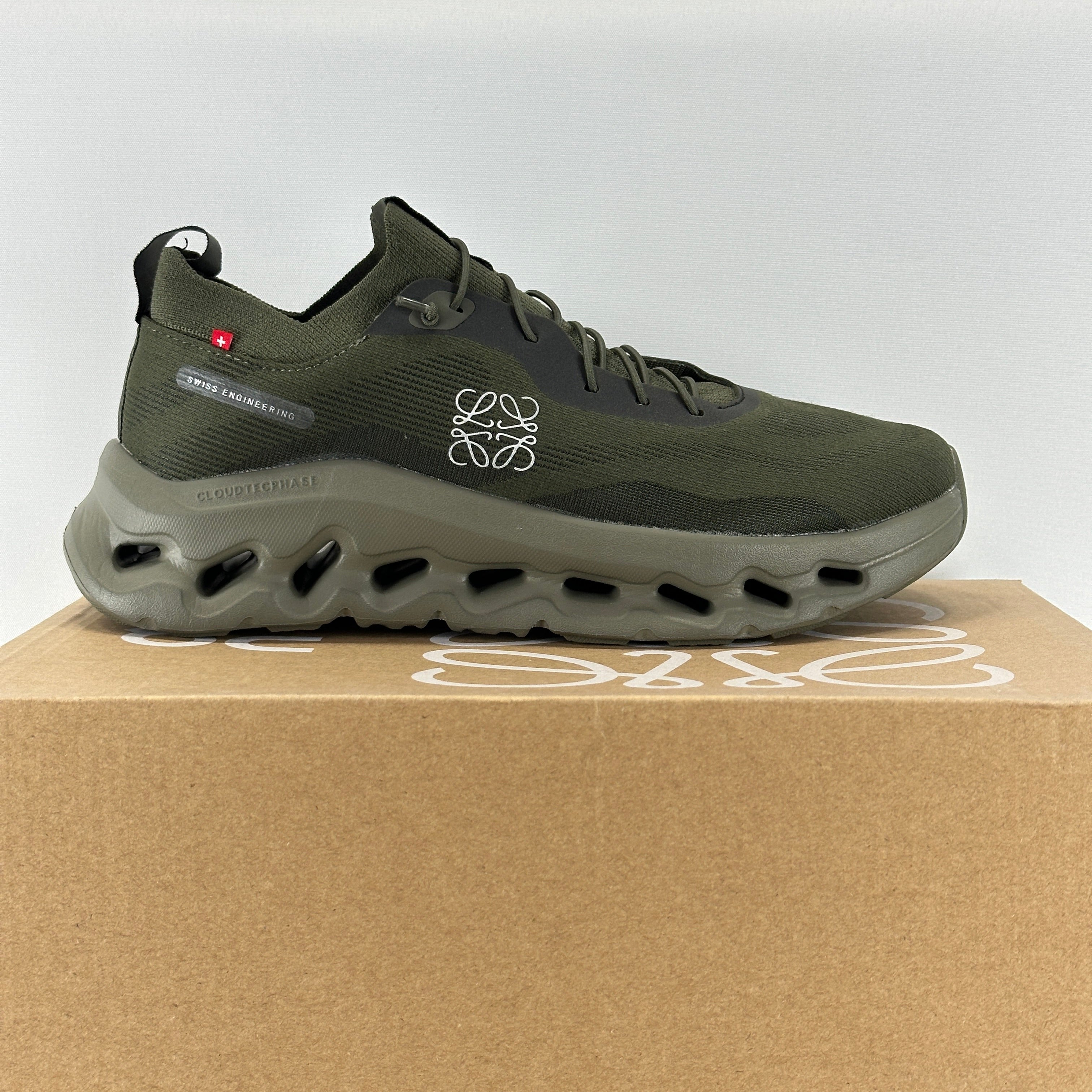 LOEWE X ON CLOUDTILT