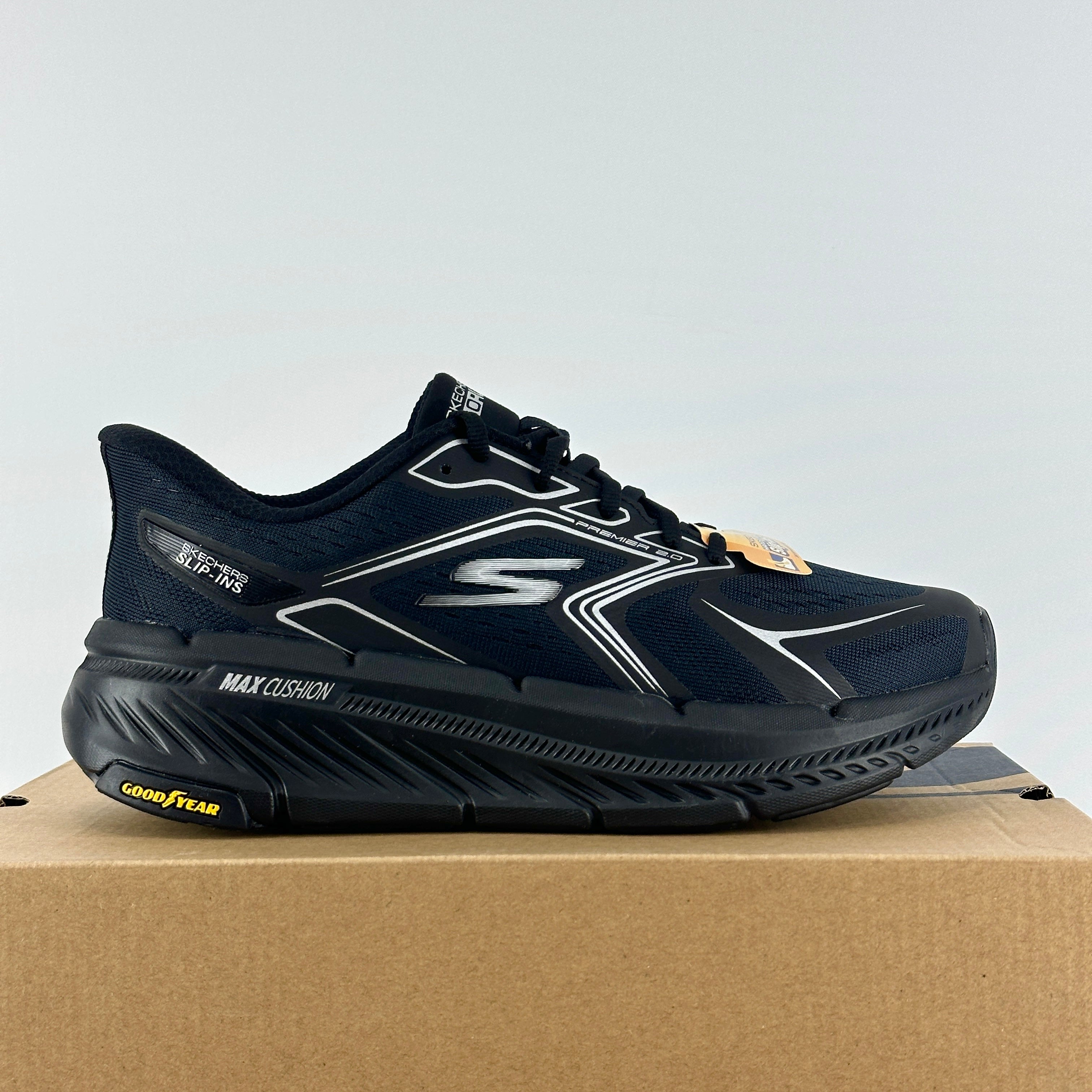 Skechers max cu. Black