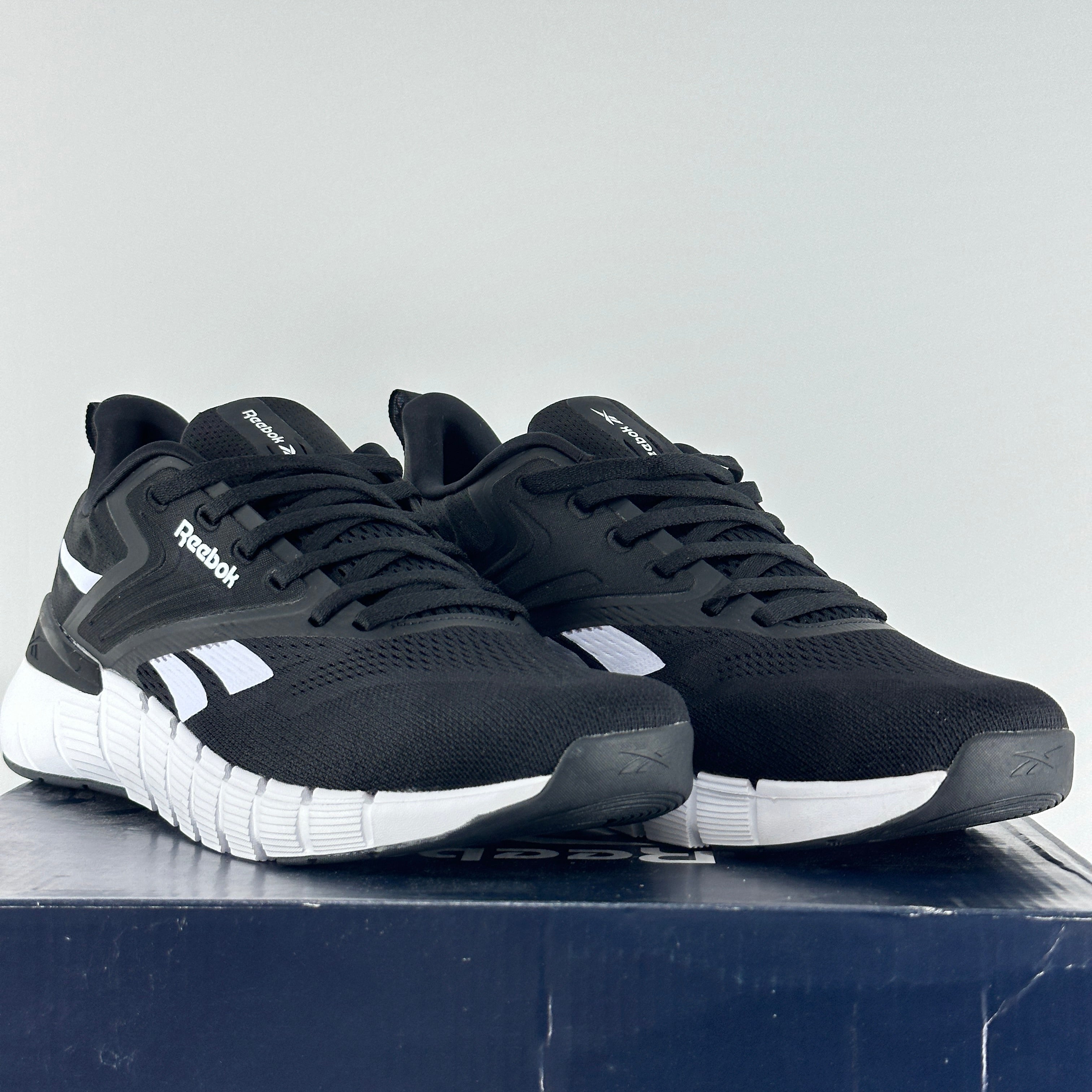 Re. Nano Gym black-white
