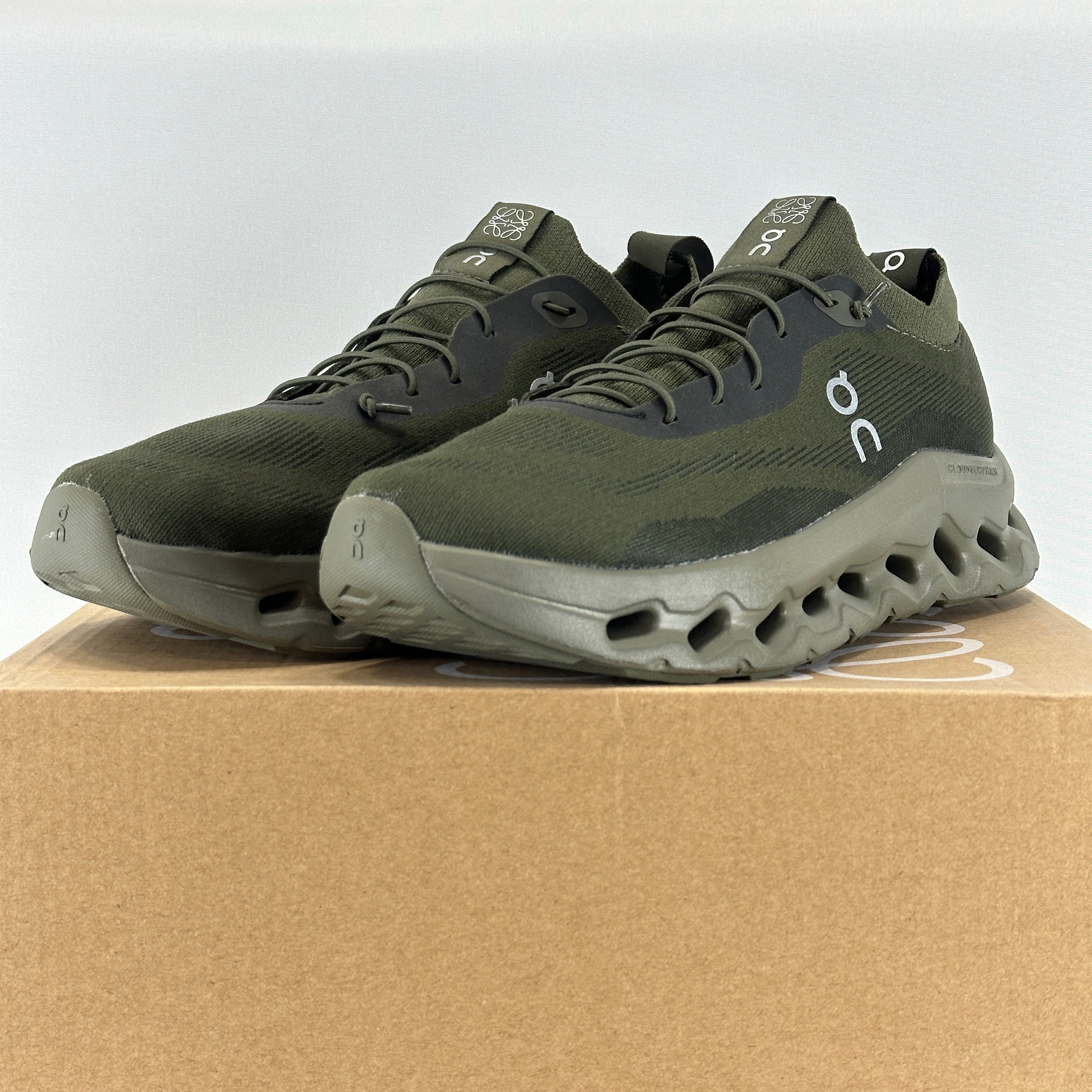 LOEWE X ON CLOUDTILT