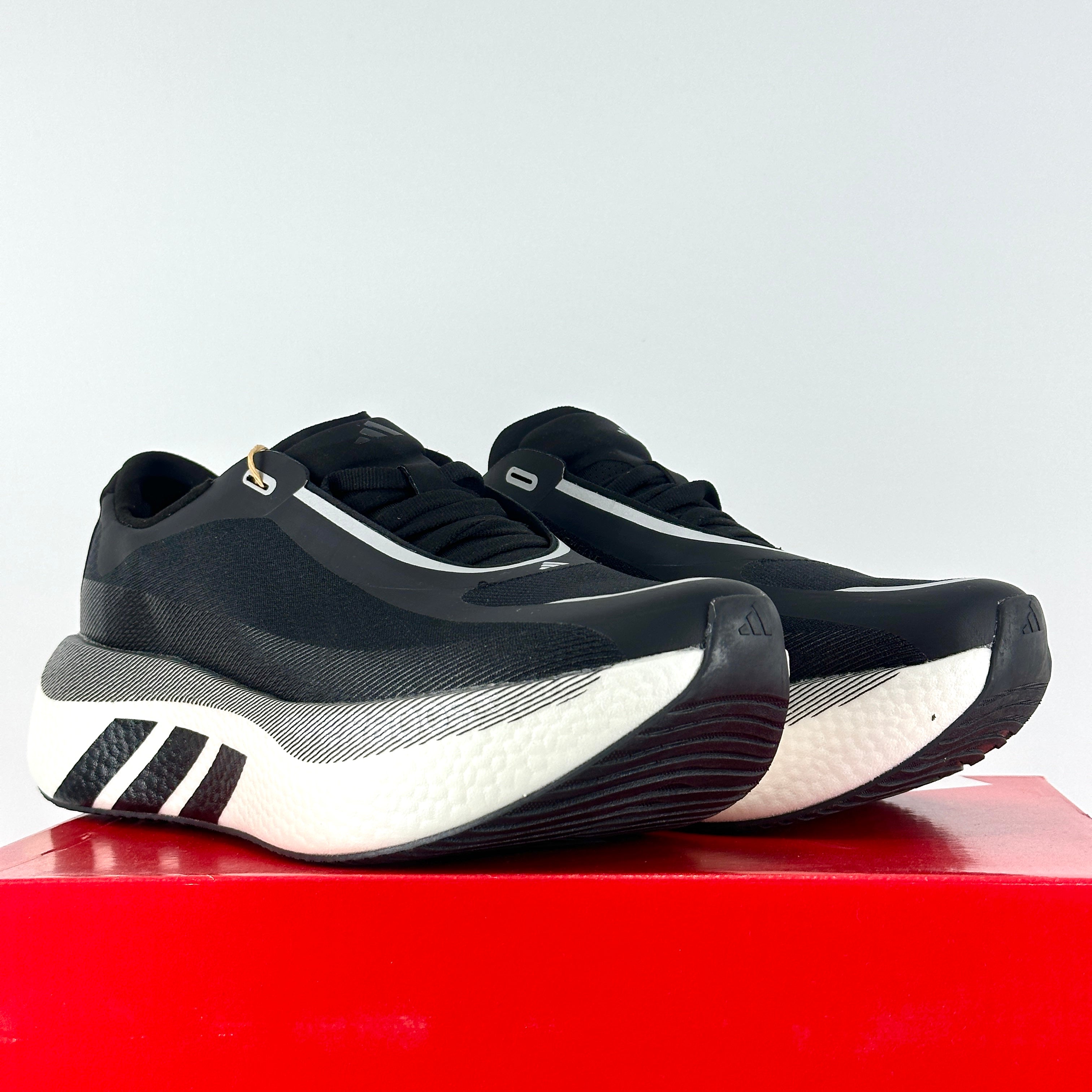 A. Hyperboost Edge black-white