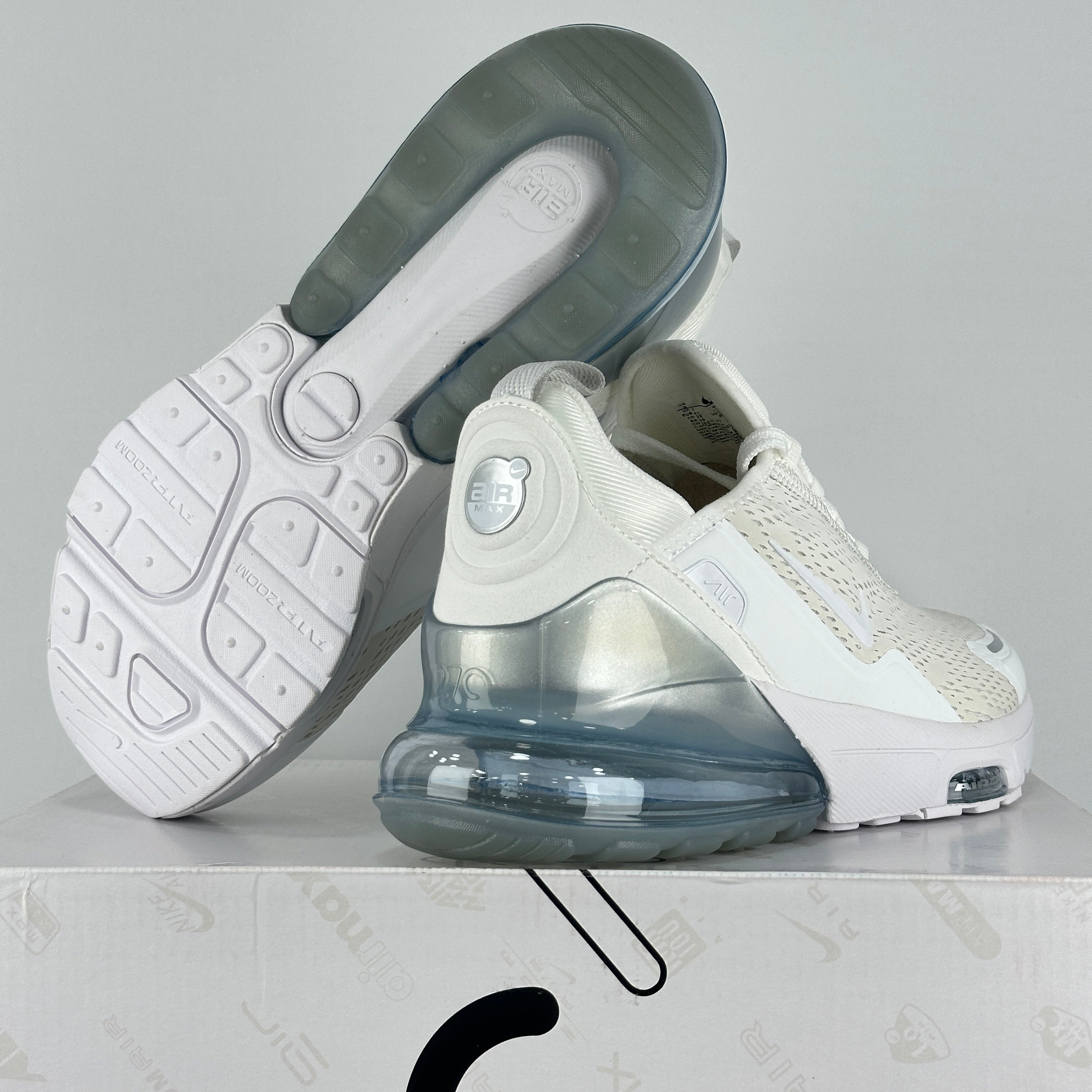 A. Max 270 white