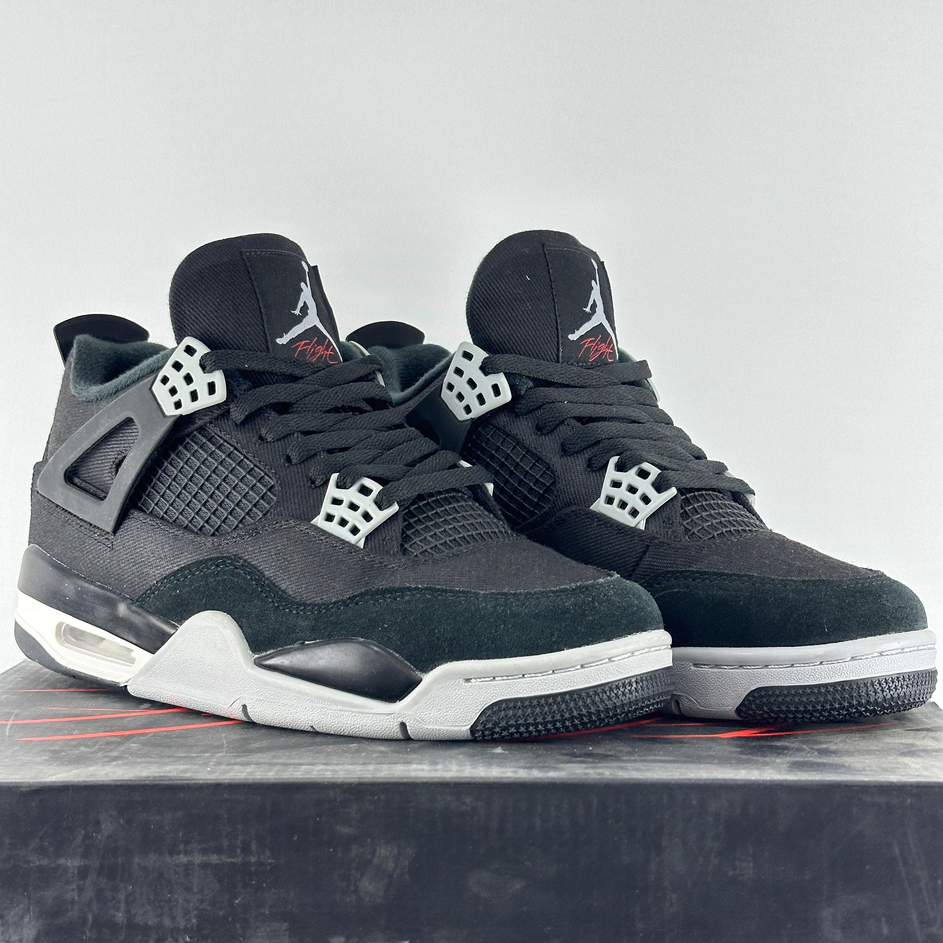 J4 Retro SE Black Canvas