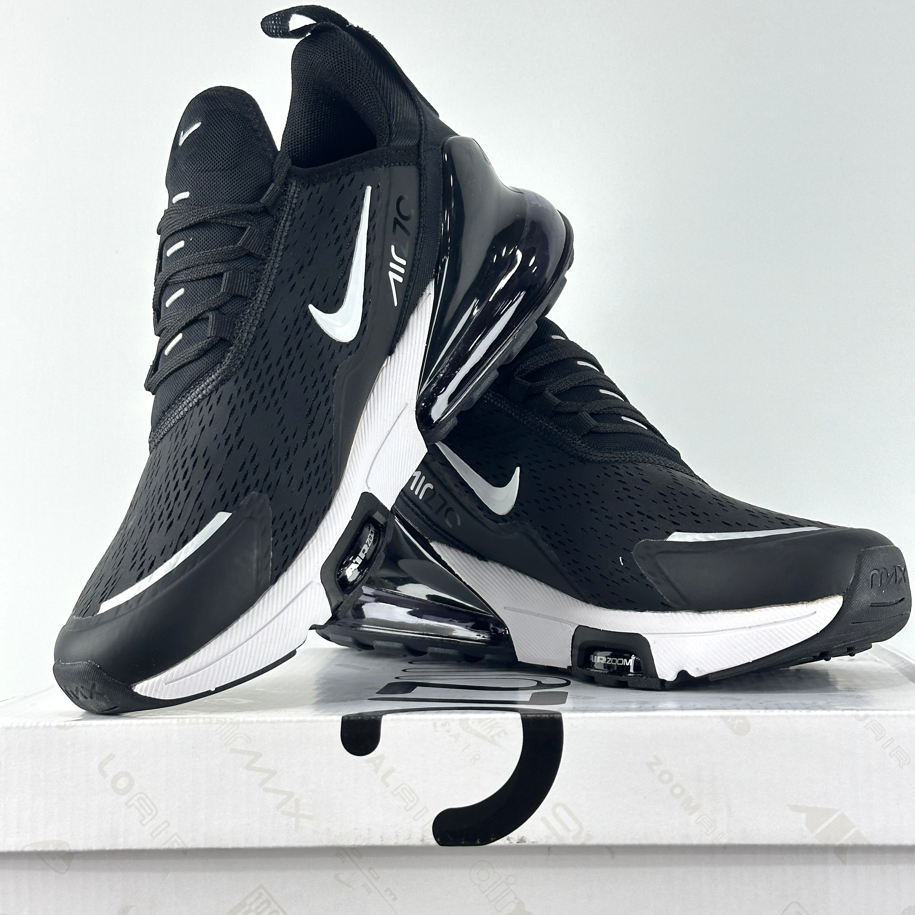 A. Max 270 black-white