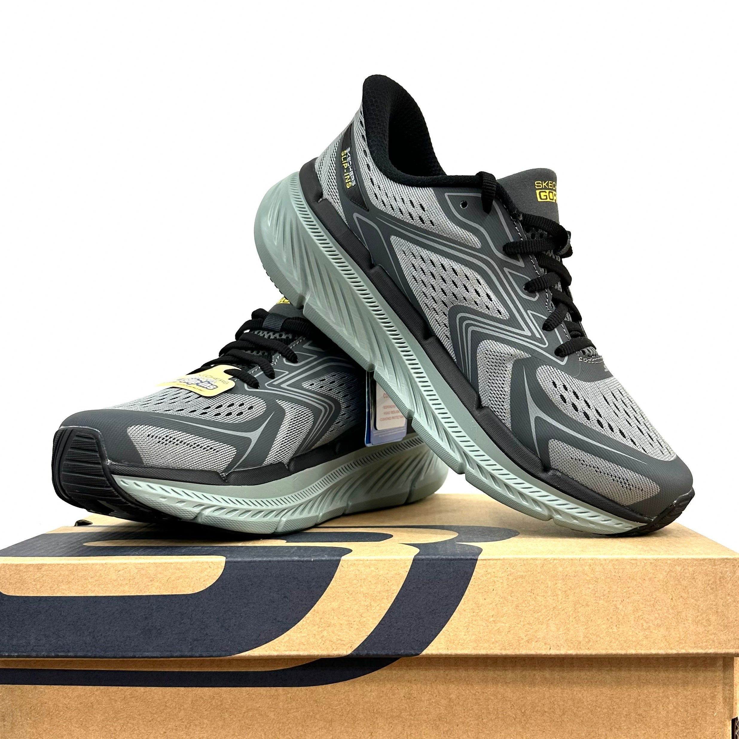 Skechers Max Cushioning
