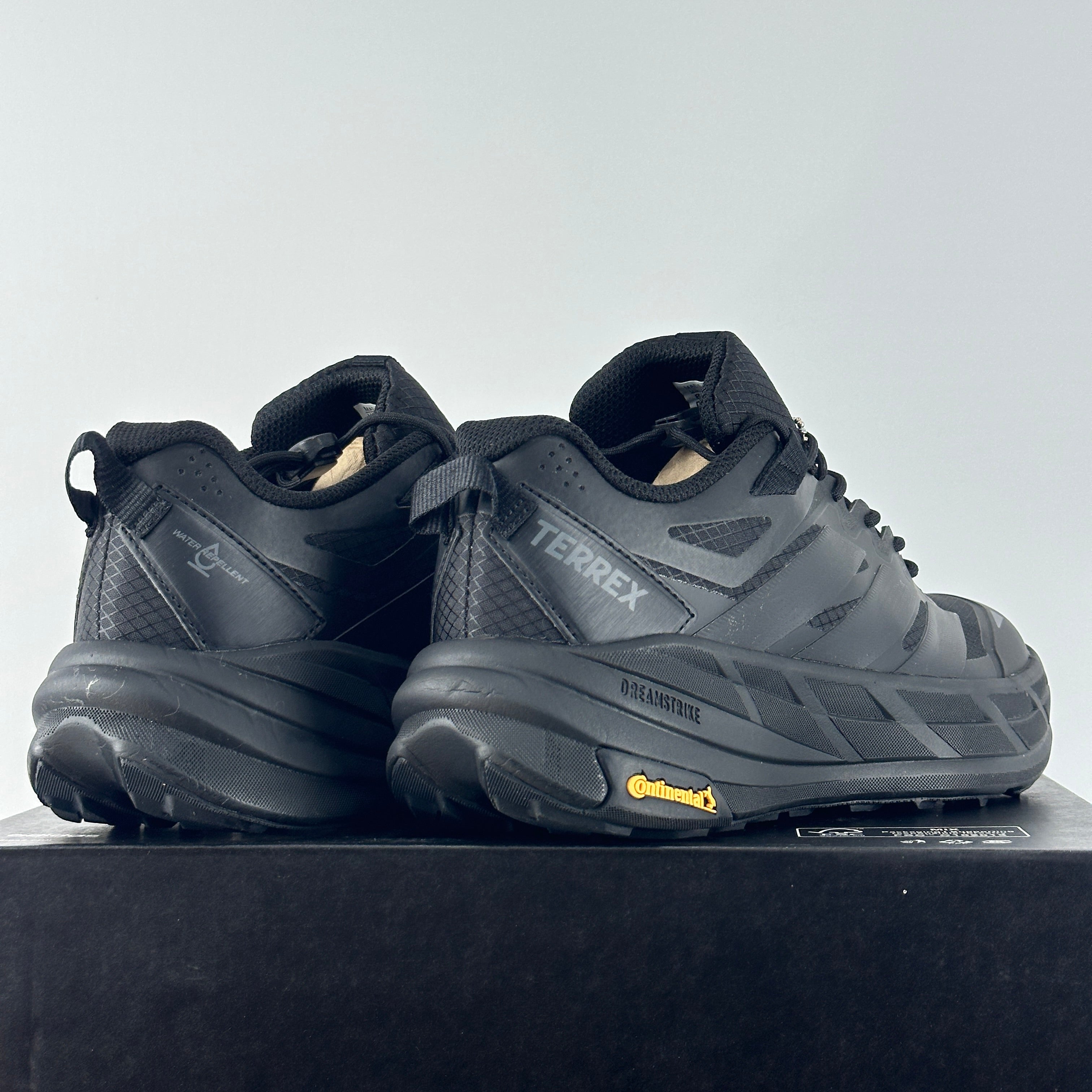 Ter. New black