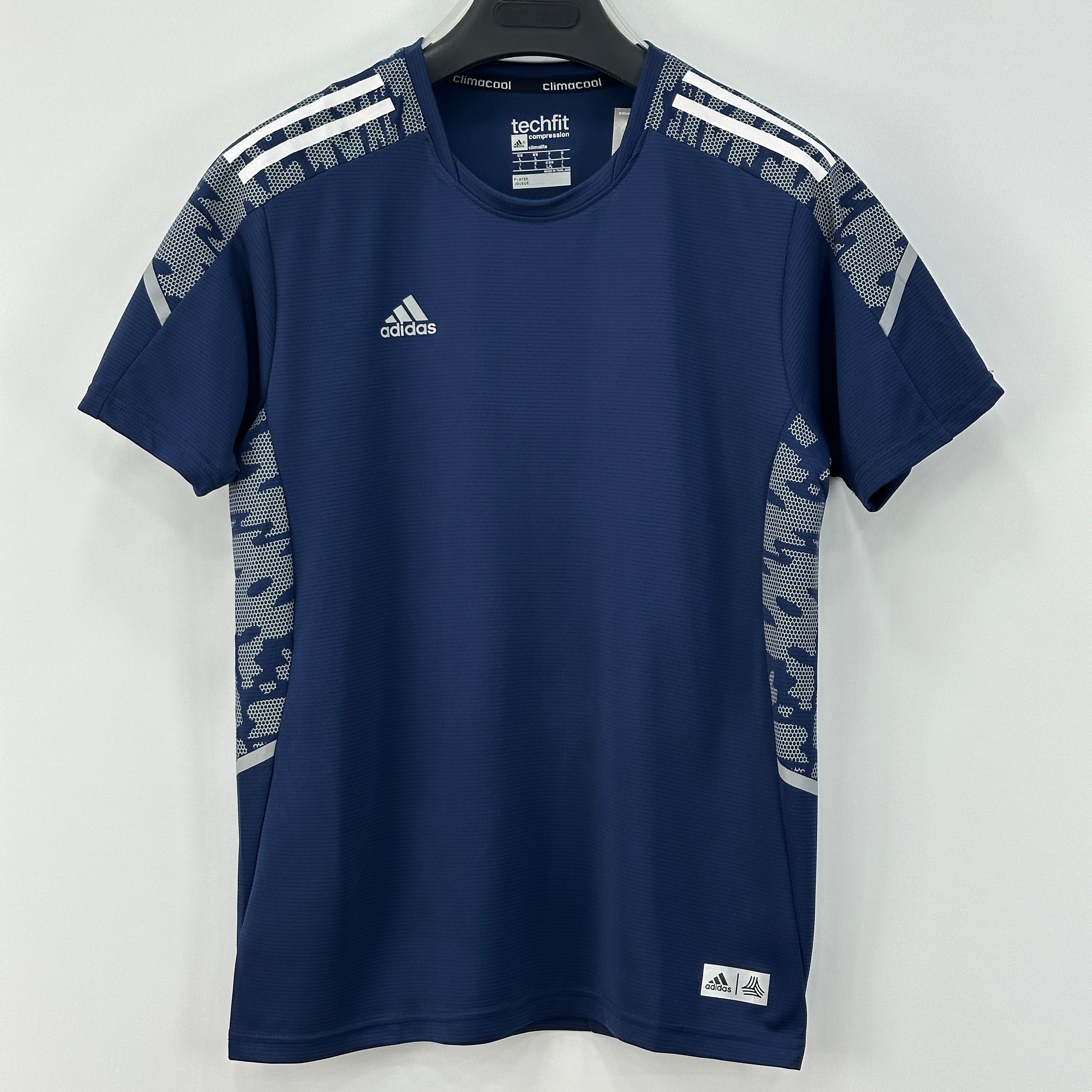Ts a7051