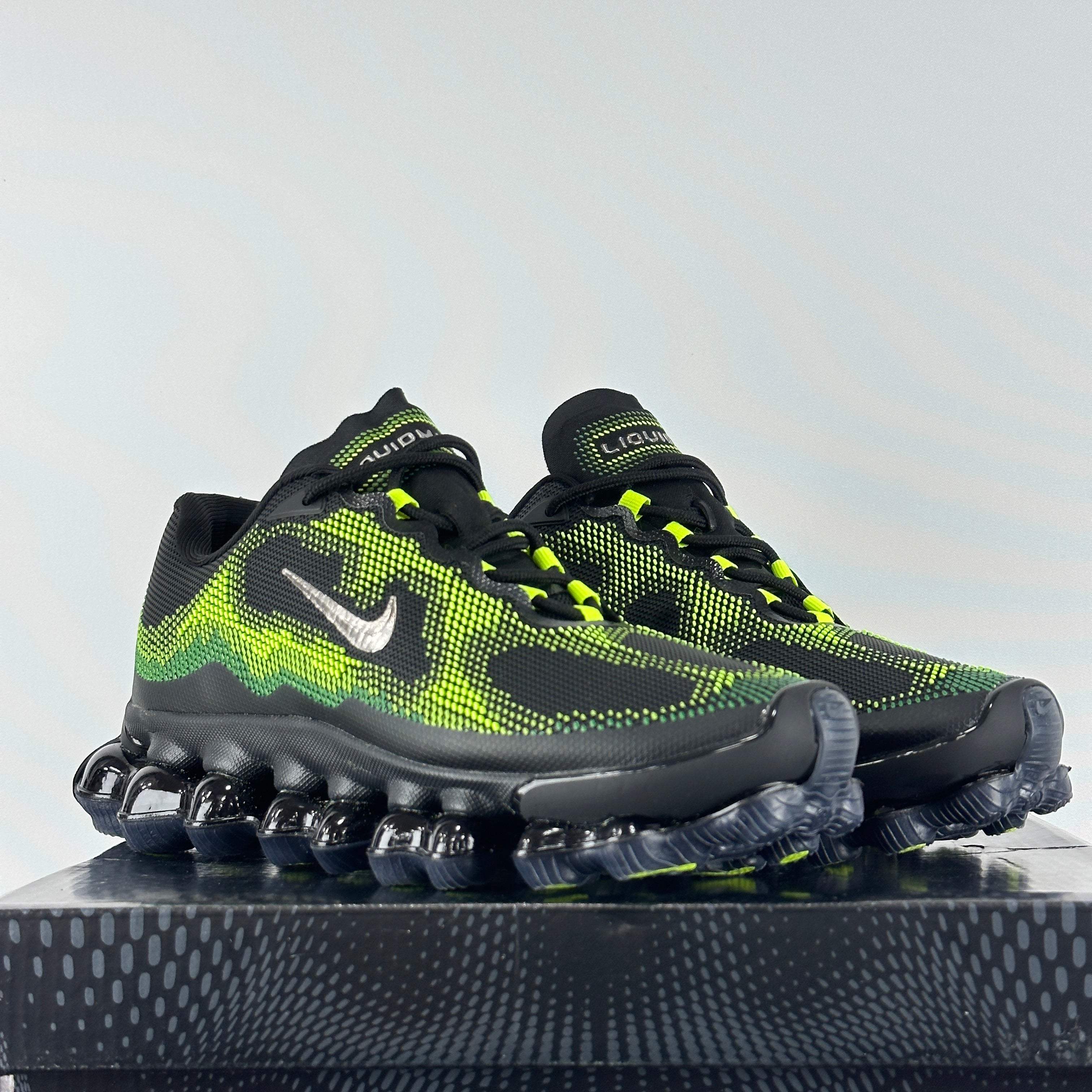N. Liquid max black-green