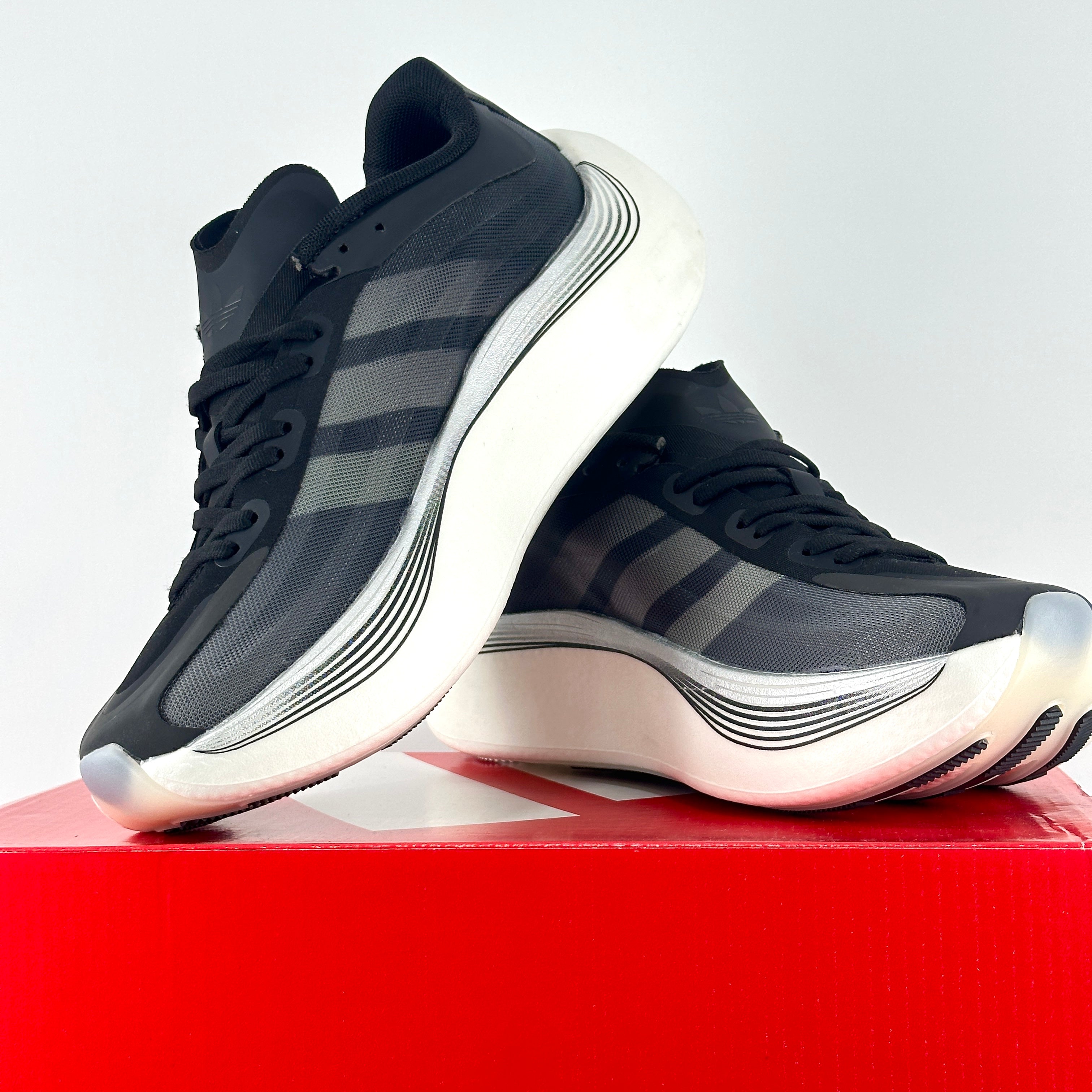 A. Hyperboost Euphoria LT black-white