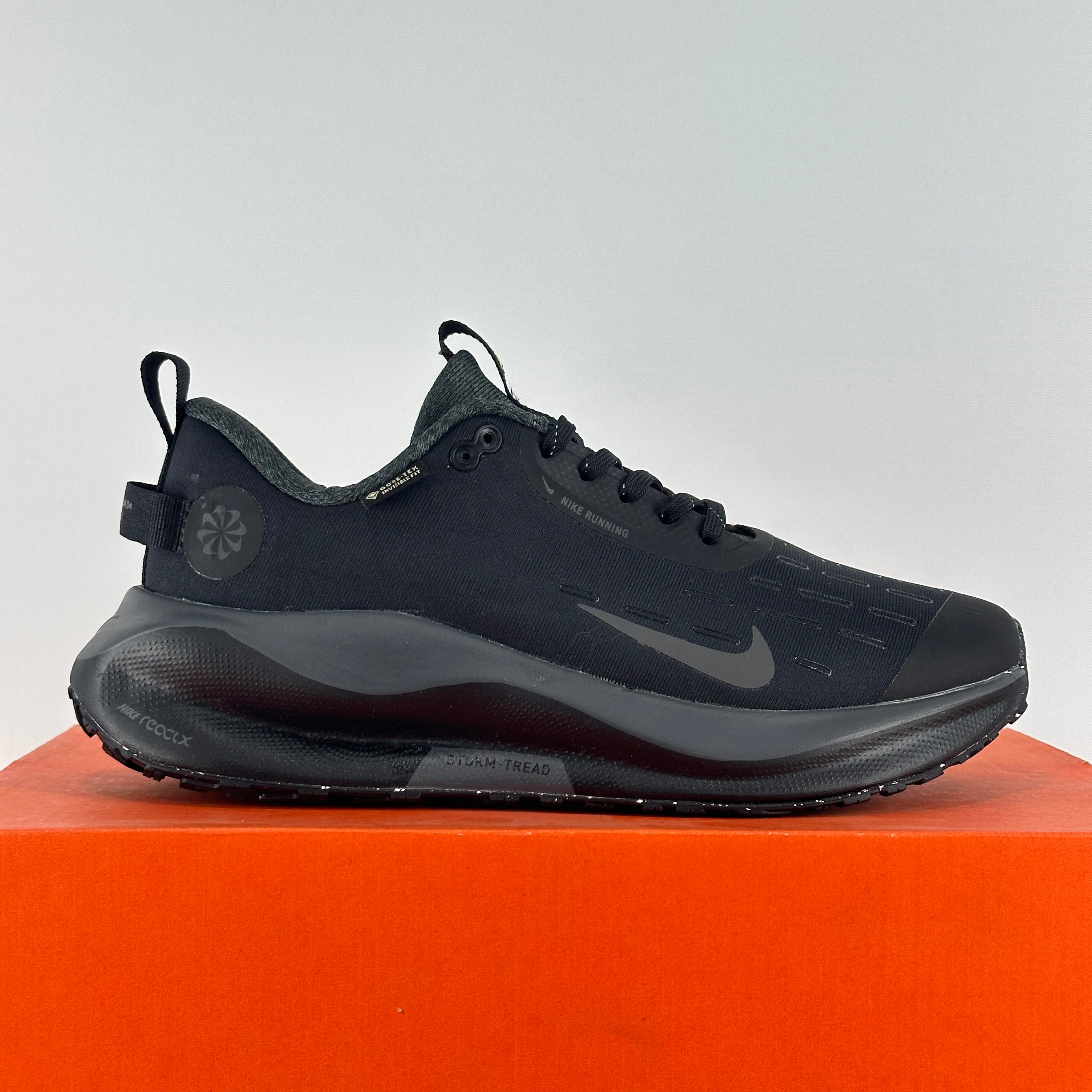 N. React infinity GTX All Black