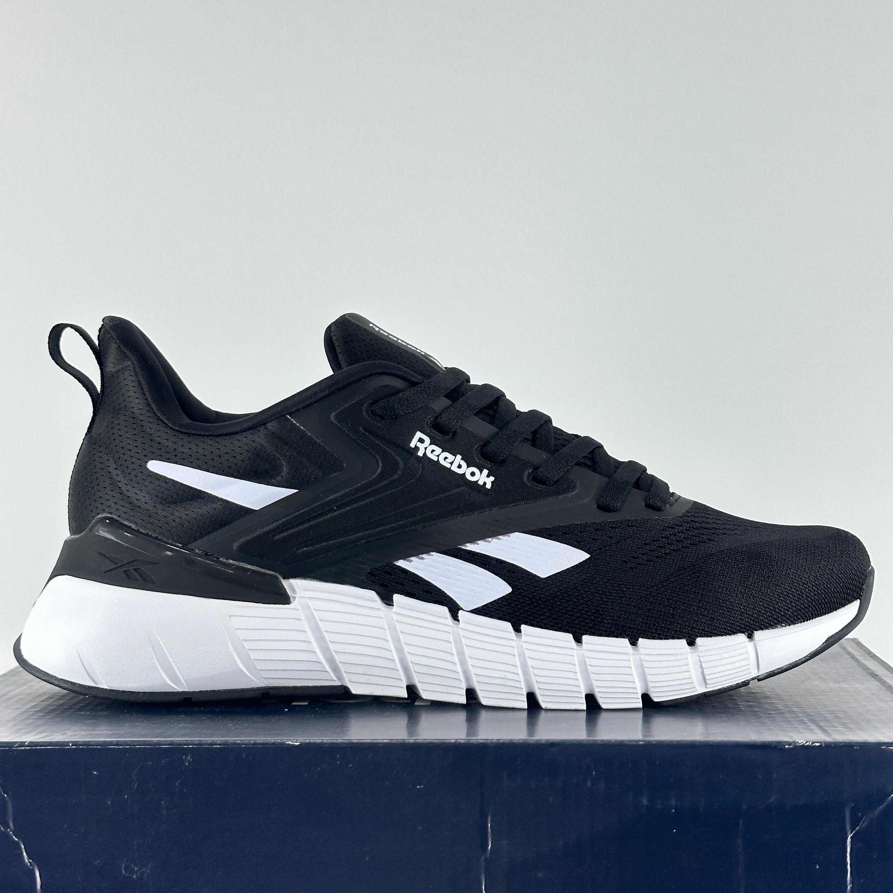 Re. Nano Gym black-white