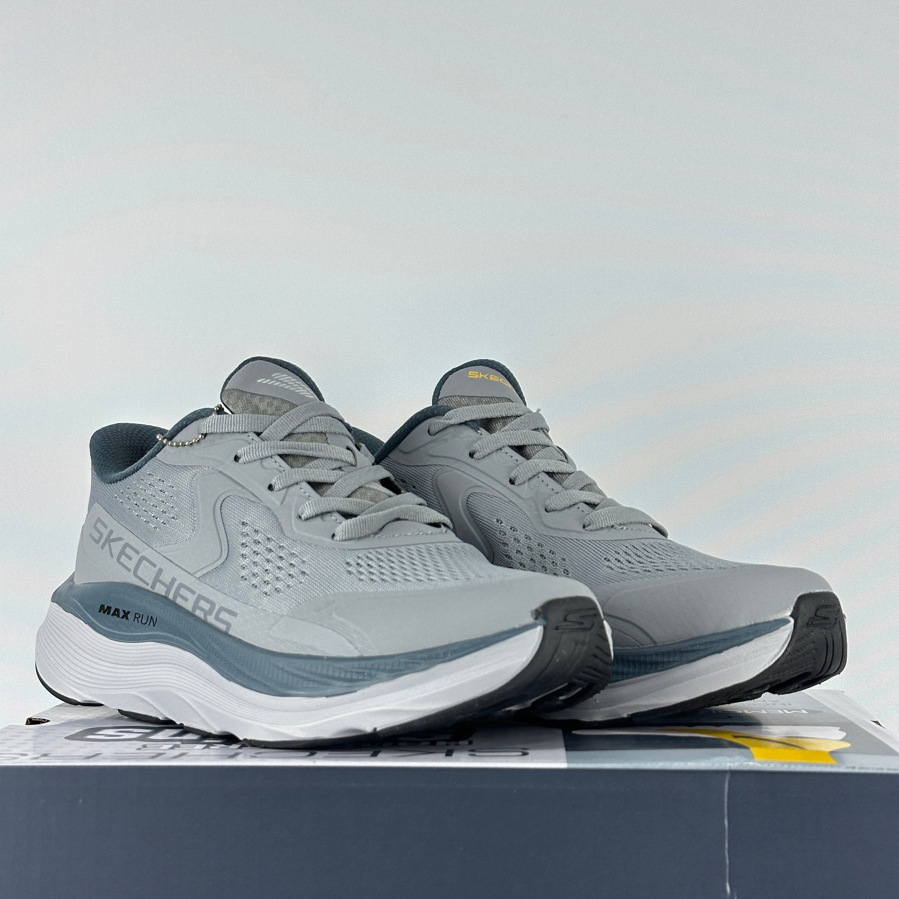 Sk max run 2 light grey