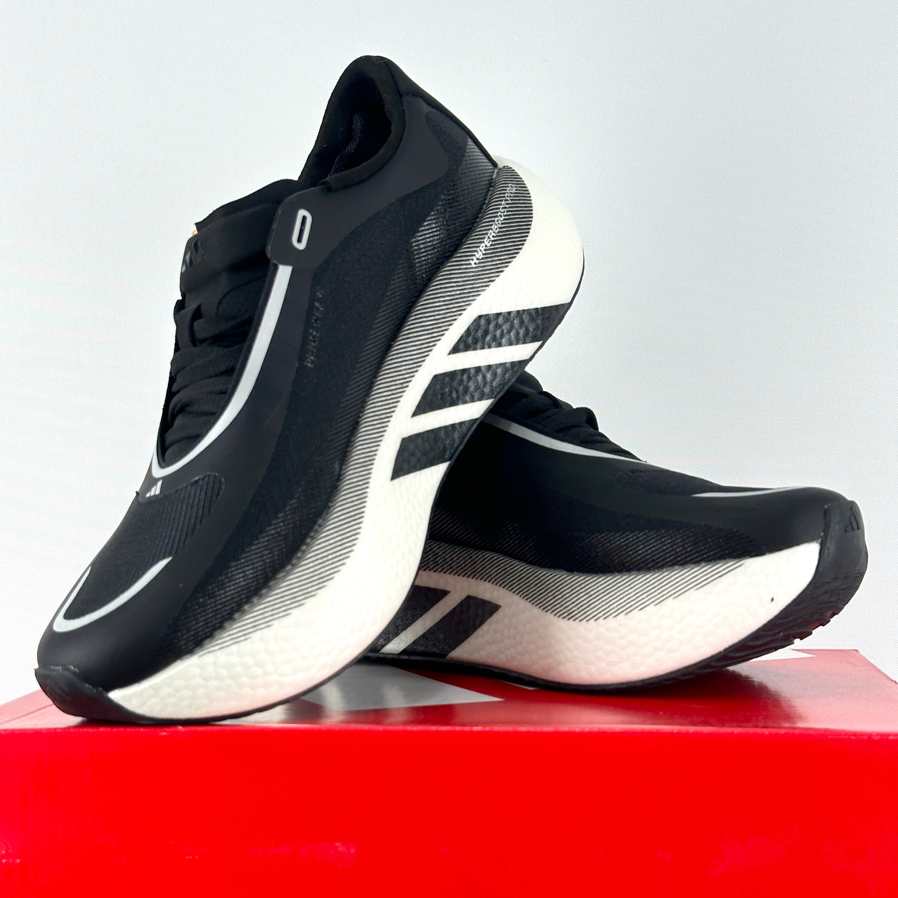 A. Hyperboost Edge black-white