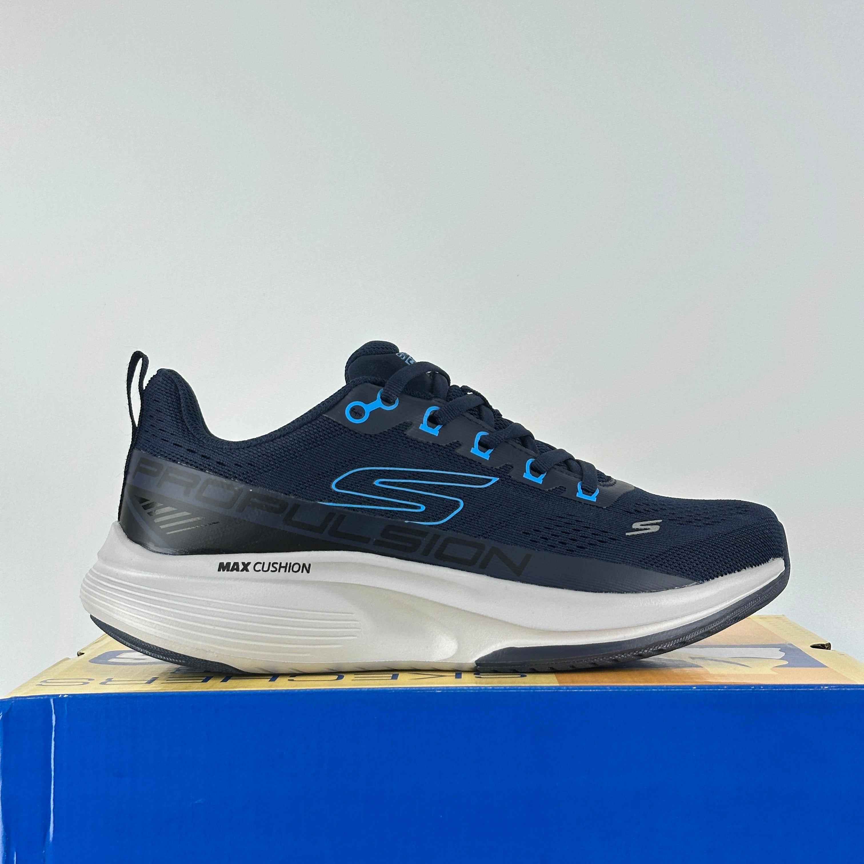 Skechers Max Cushioning navy