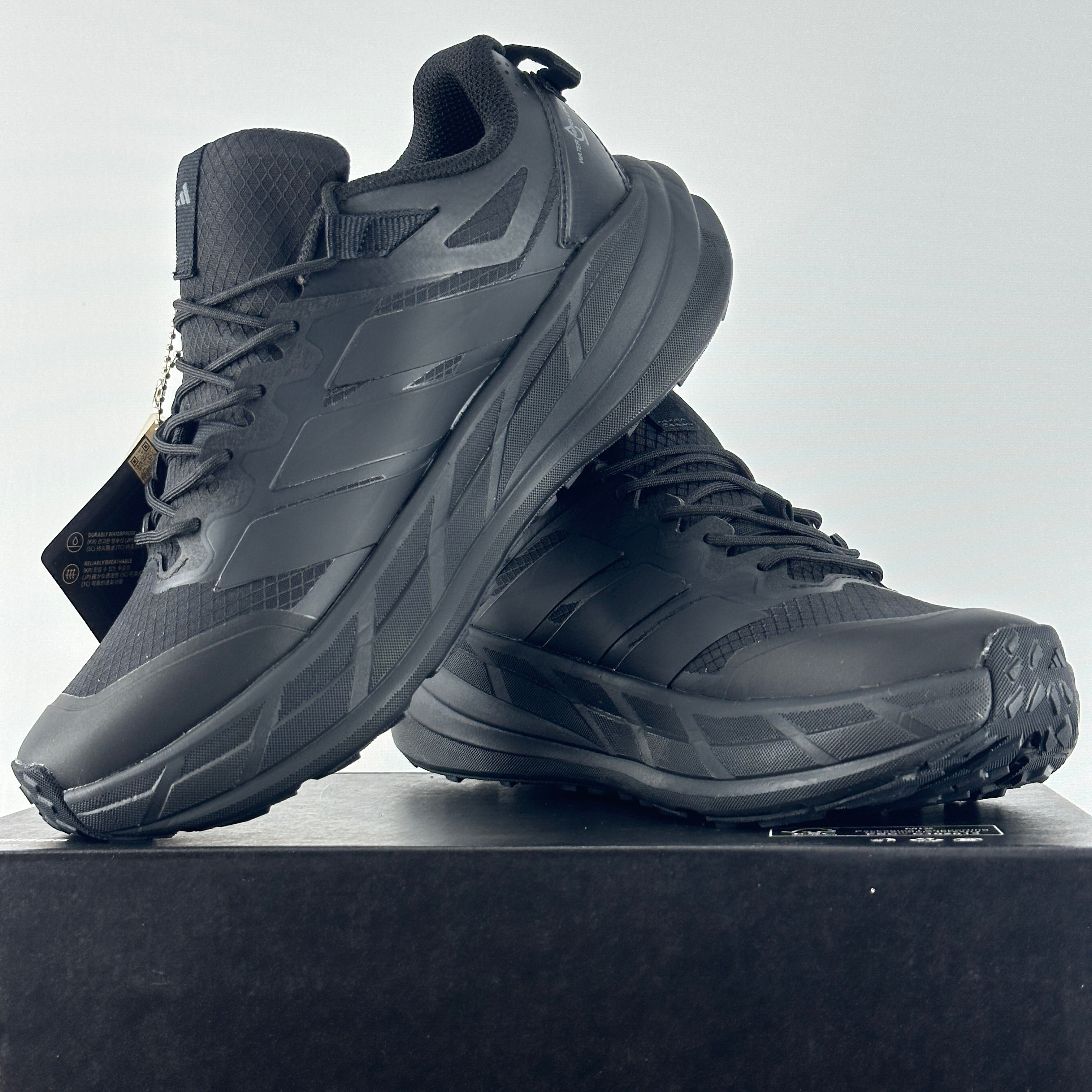Ter. New black
