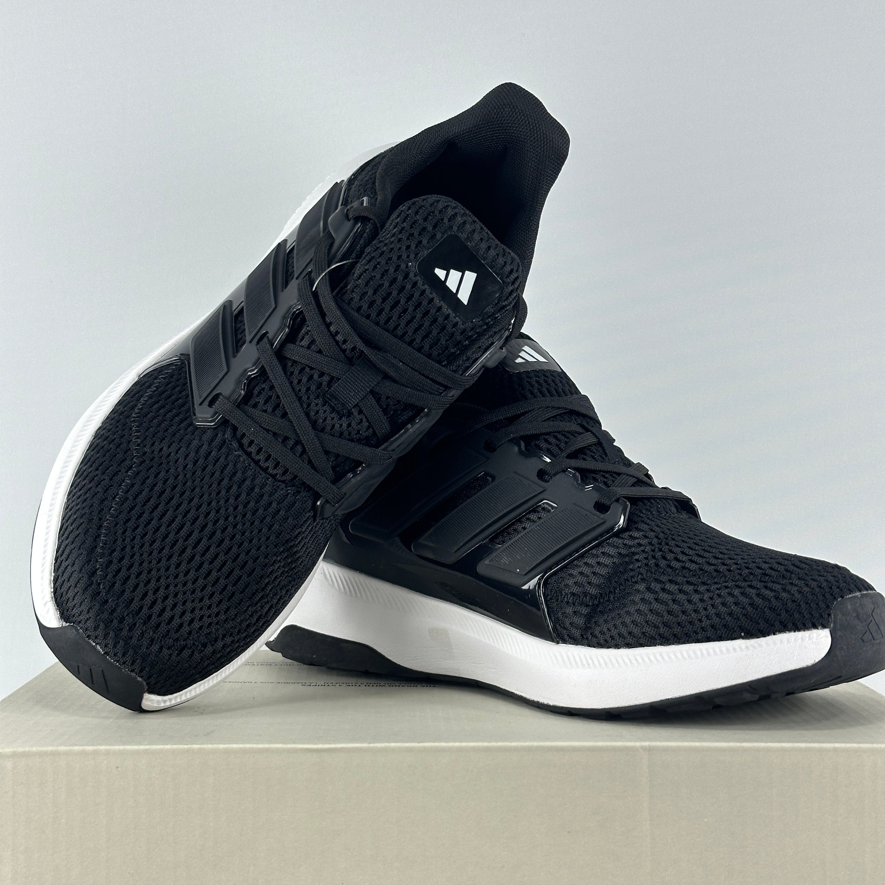 Ultimashow 2.0 black-white