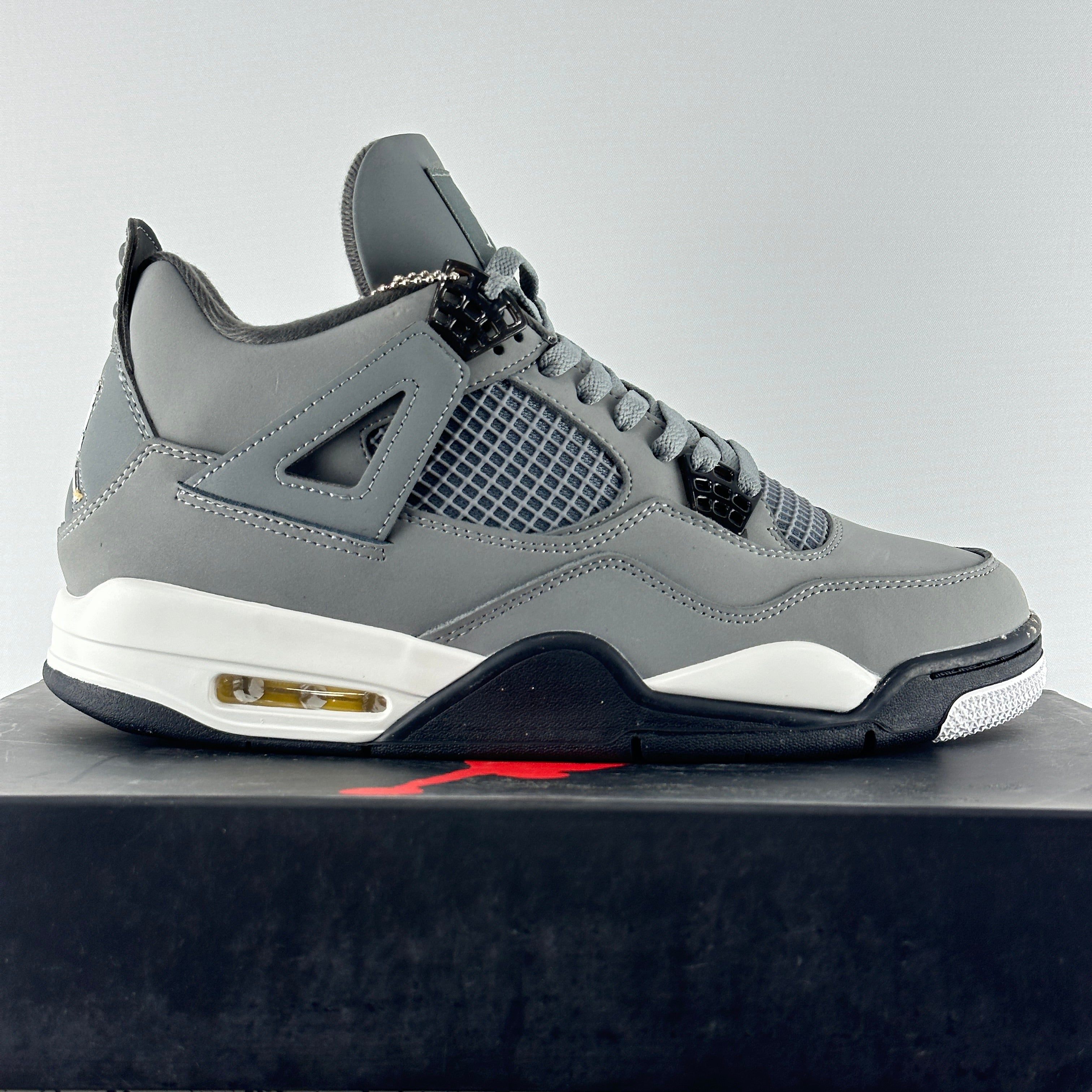 J4 Retro Cool Grey
