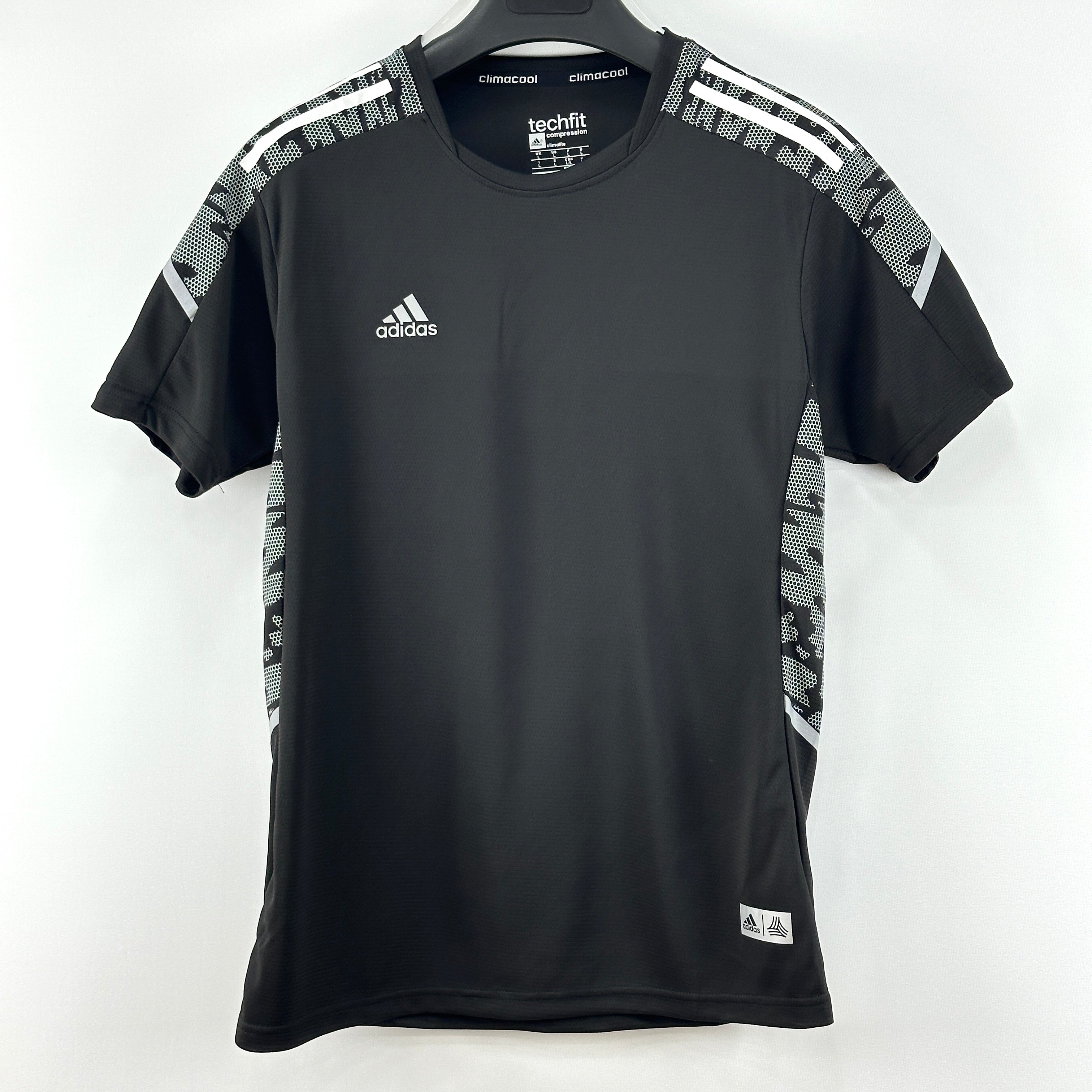 Ts a7051