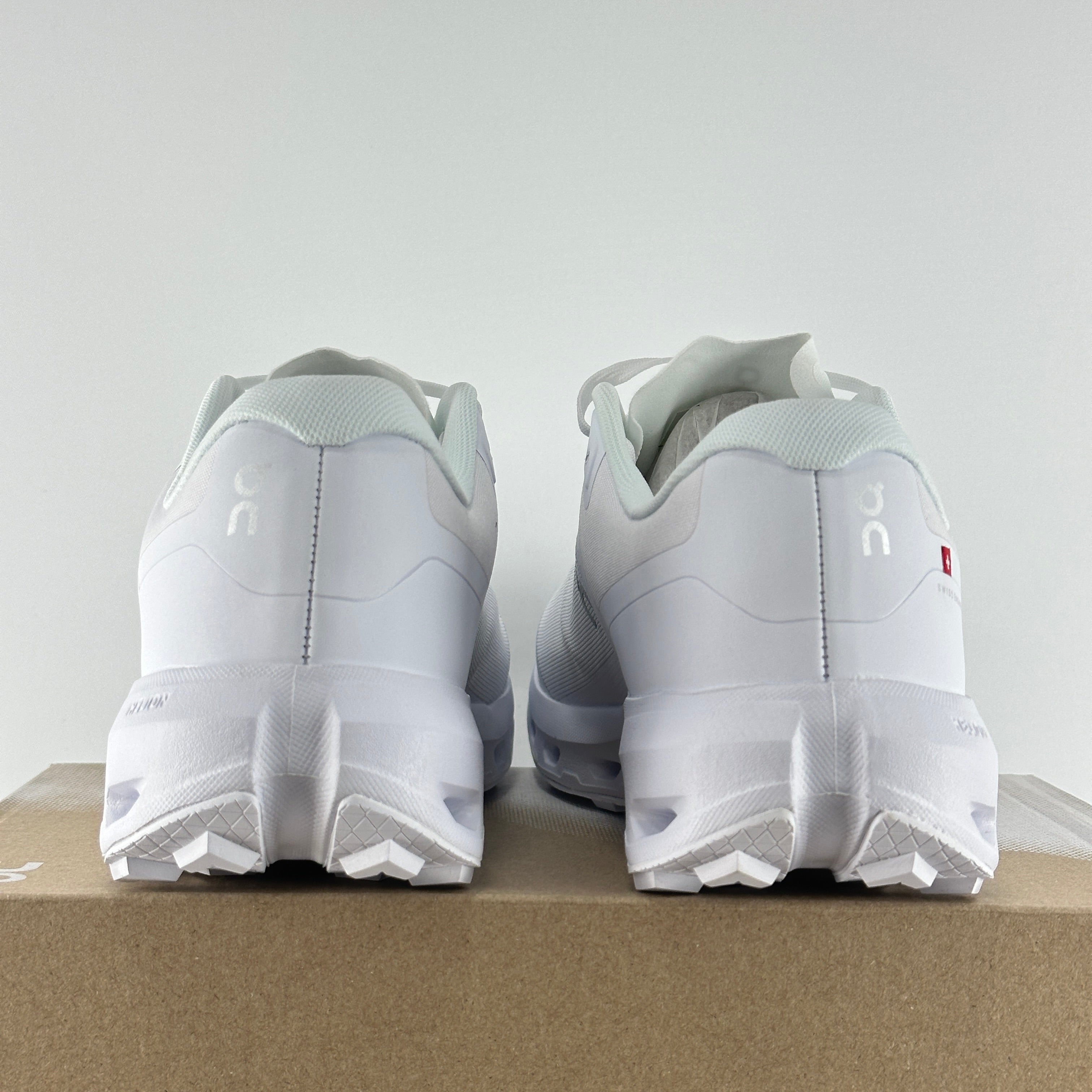 Cloudvista white