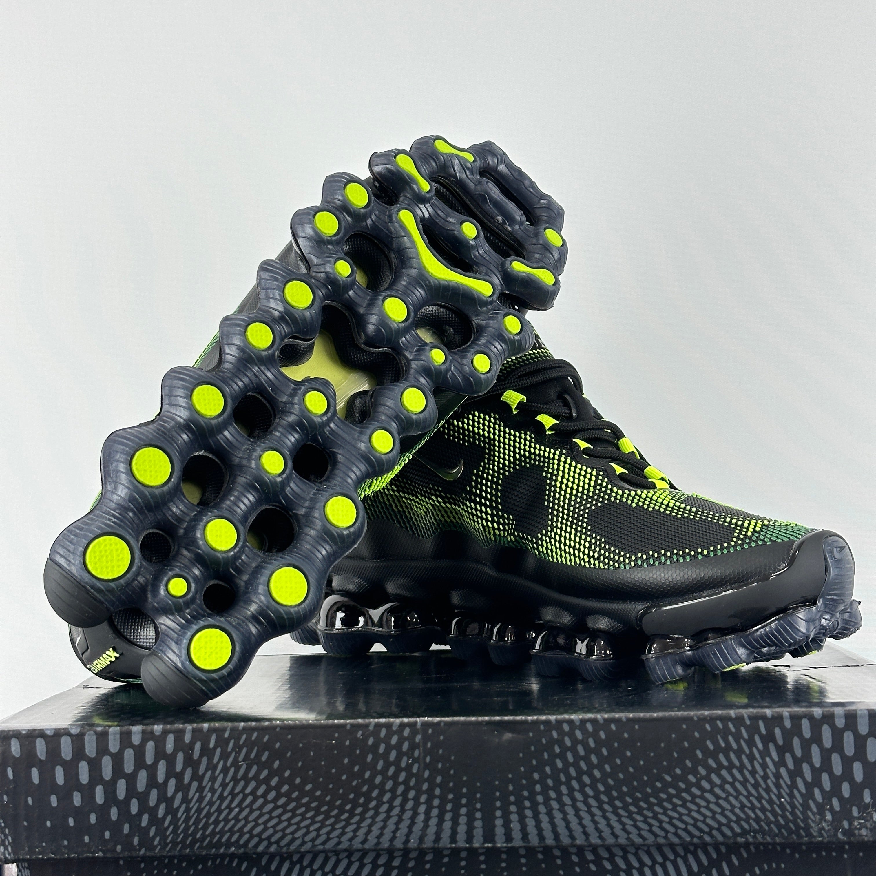 N. Liquid max black-green