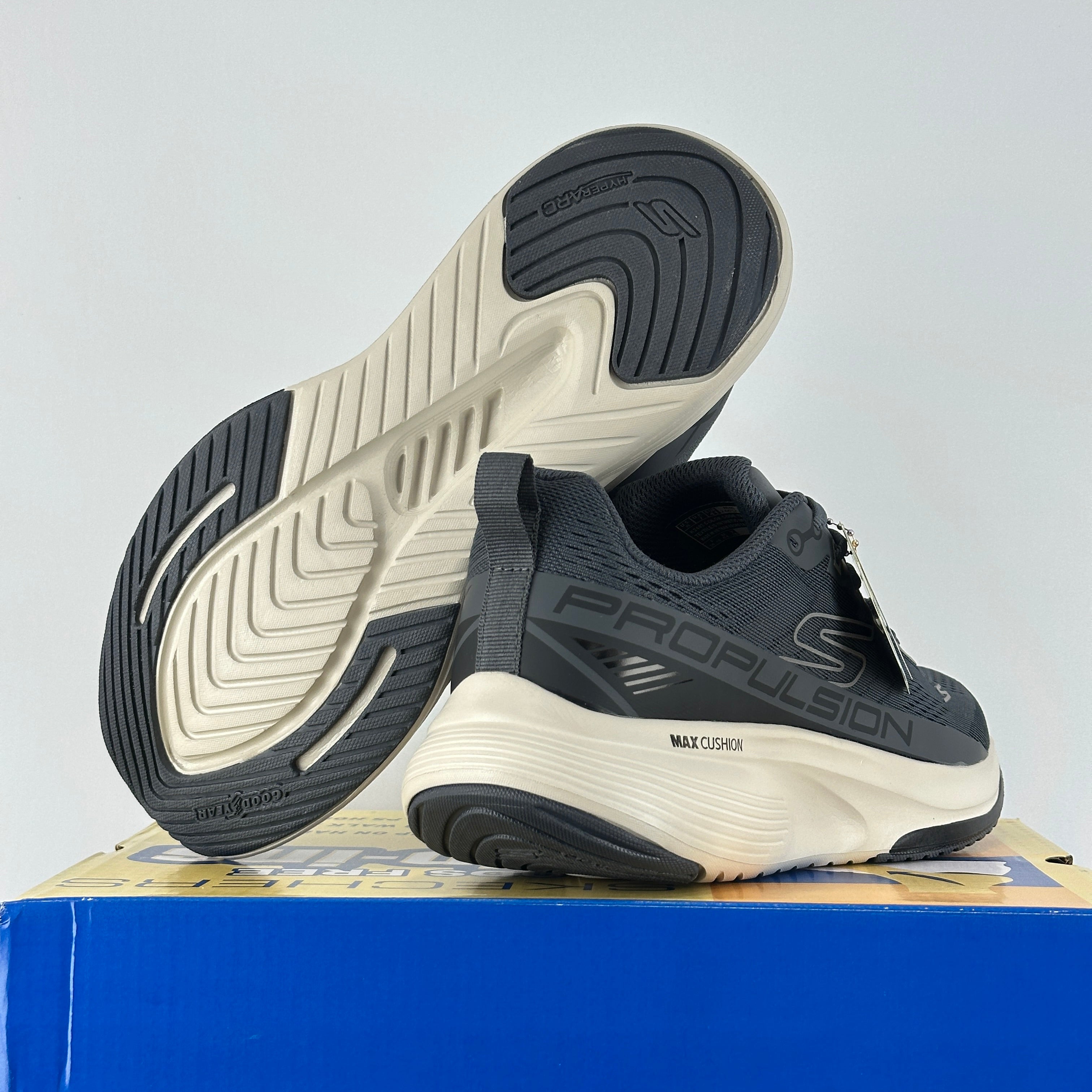 Skechers Max Cushioning grey