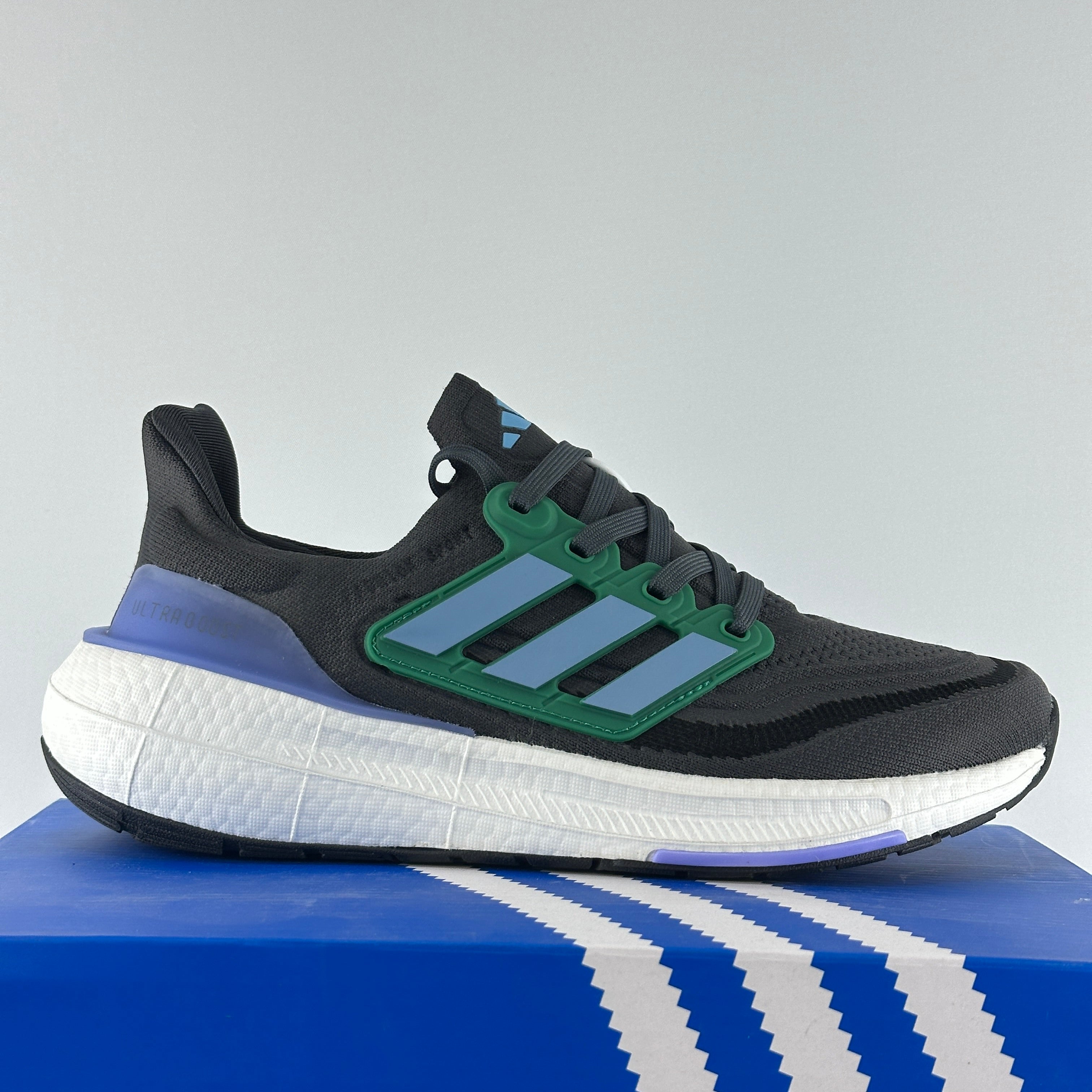 U.boost grey-green
