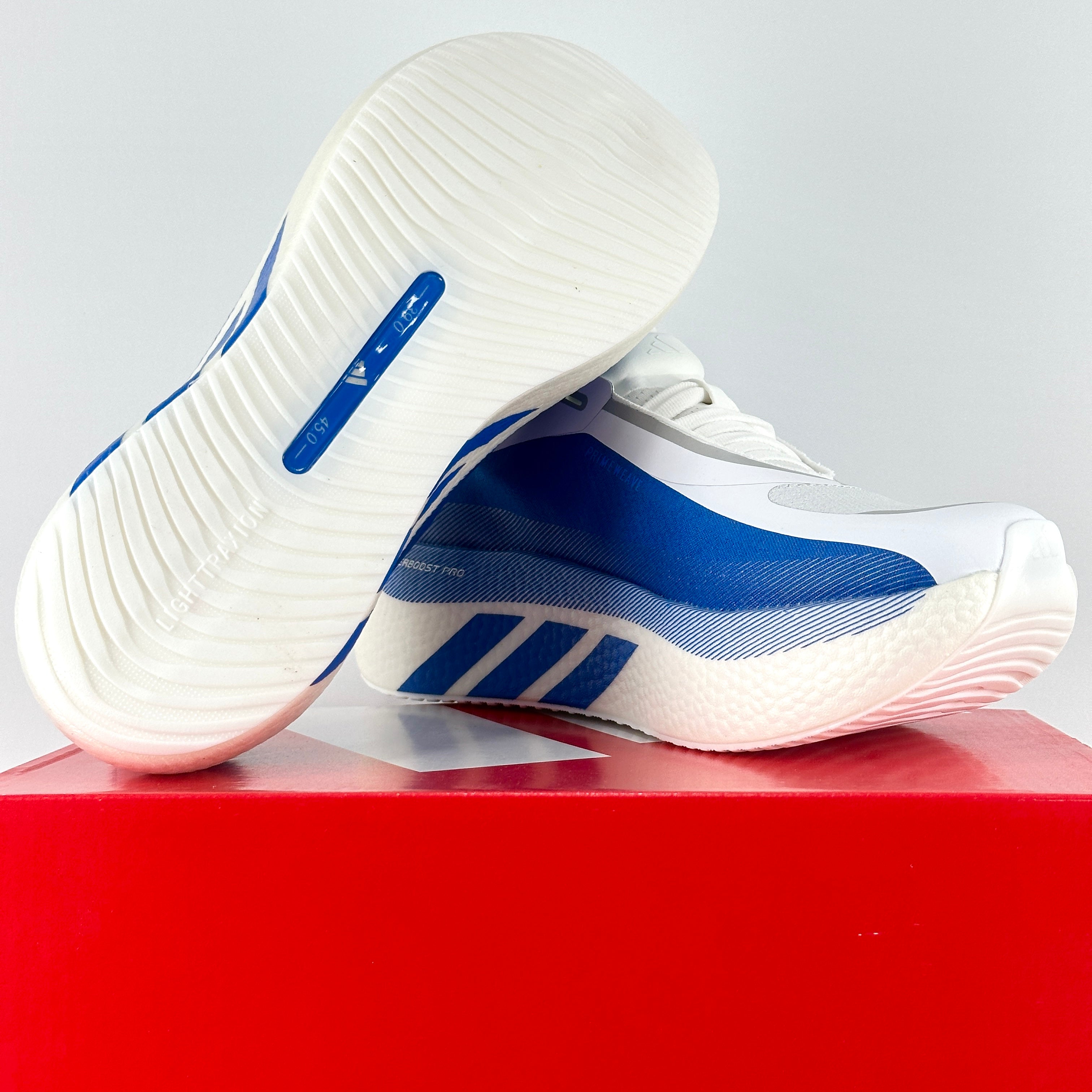 A. Hyperboost Edge white-blue